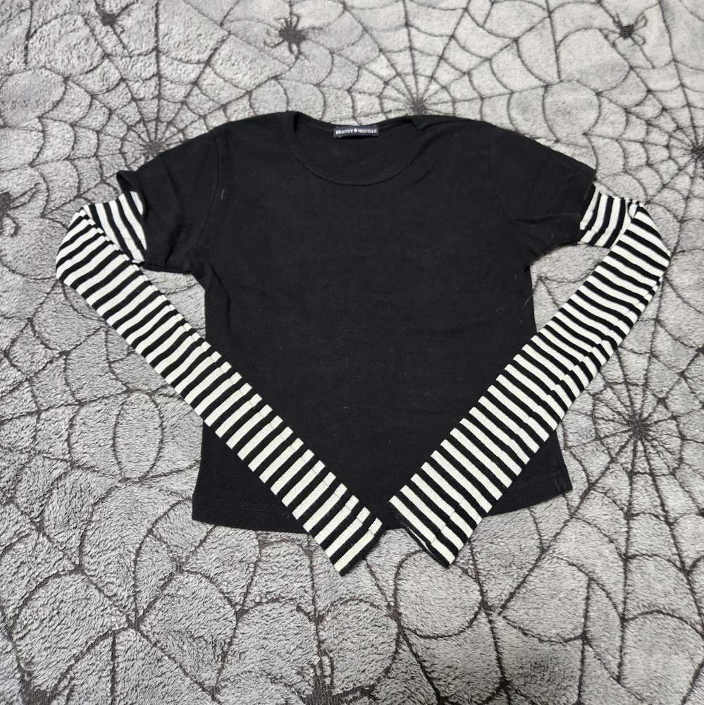 Brandy Melville - Long Sleeve Top